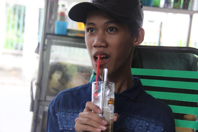 Tìm thấy con trai bị tâm thần mất tích sau 2 tháng, người mẹ vỡ òa hạnh phúc-8