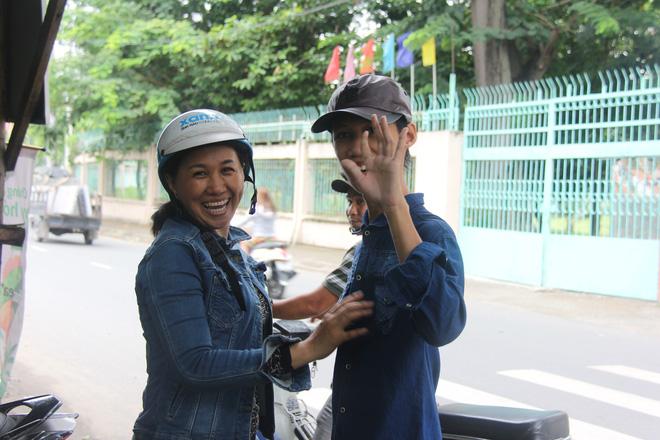 Tìm thấy con trai bị tâm thần mất tích sau 2 tháng, người mẹ vỡ òa hạnh phúc-10