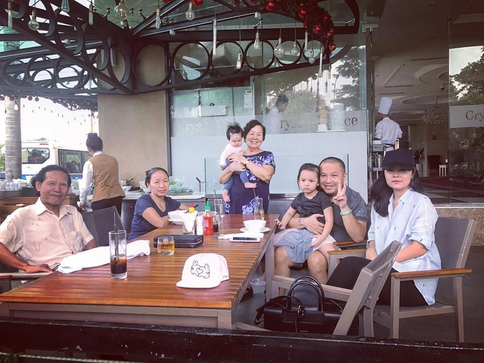 Tin sao Việt 19/8: Vy Oanh khoe cận mặt tiểu công chúa dễ thương chưa đầy 1 tháng tuổi-8