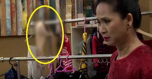 Hú hồn, Next Top Model đã kịp làm mờ hình ảnh tế nhị trong nhà chung-1