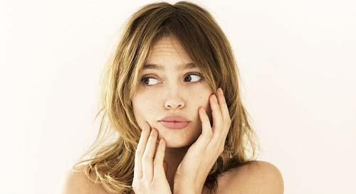 Điểm mặt 8 thói quen làm đẹp tàn phá nhan sắc của bạn mỗi ngày-1