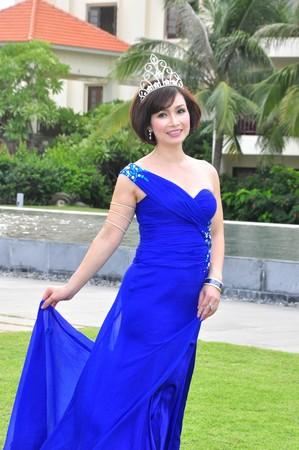 Vẻ đẹp bất chấp thời gian của Hoa hậu thấp nhất Việt Nam-7