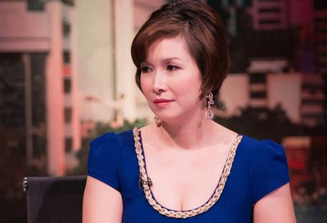 Vẻ đẹp bất chấp thời gian của Hoa hậu thấp nhất Việt Nam-9