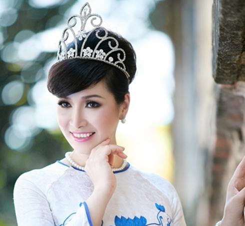 Vẻ đẹp bất chấp thời gian của Hoa hậu thấp nhất Việt Nam