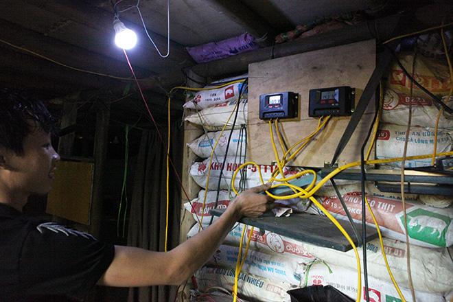 Ngôi nhà kì lạ, được quây bằng 5.000 bao cát giữa Thủ đô-6