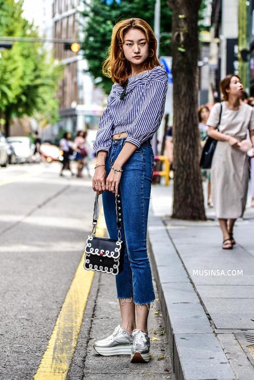 Cùng trưng dụng quần shorts nhưng giới trẻ Hàn lại có cả tá cách mix hút mắt thôi rồi-2