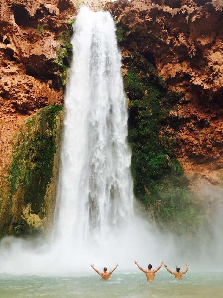 Phát cuồng vì thác nước đẹp không tưởng ẩn mình trong hẻm núi-6