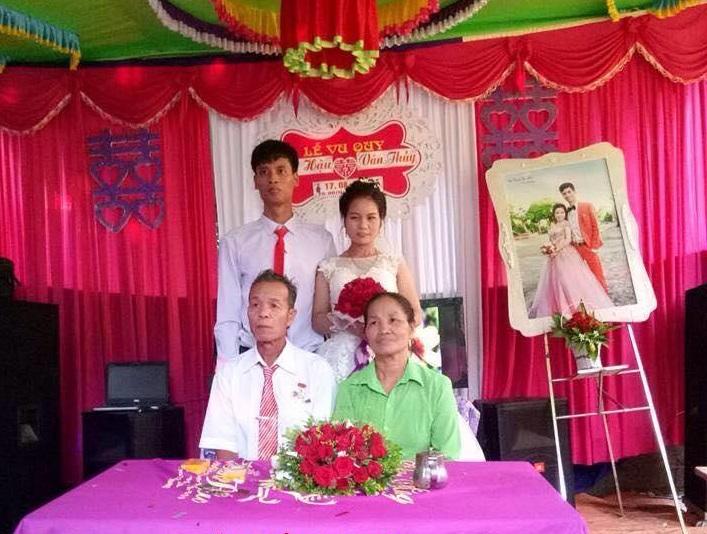 Đám cưới của chàng 1m83 - nàng 1m39 được chia sẻ nhiệt tình nhất hôm nay-2