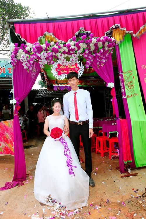 Đám cưới của chàng 1m83 - nàng 1m39 được chia sẻ nhiệt tình nhất hôm nay-4