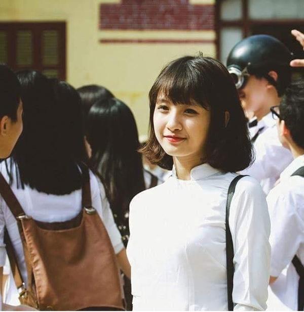 Loạt ảnh chứng minh: Con gái Ngoại thương xinh số 2, chắc chắn không trường nào dám đứng số 1-3