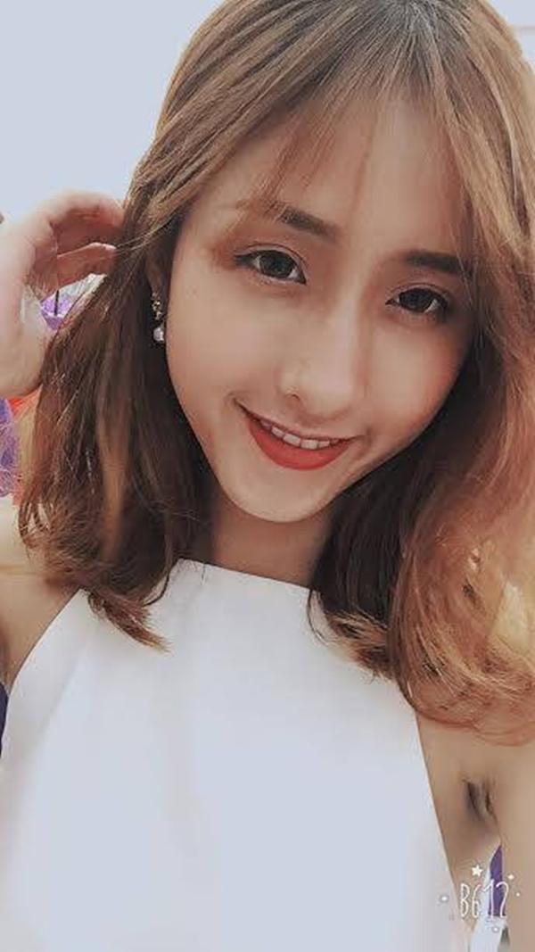 Loạt ảnh chứng minh: Con gái Ngoại thương xinh số 2, chắc chắn không trường nào dám đứng số 1-12