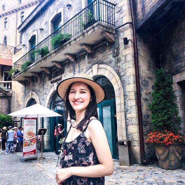 Loạt ảnh chứng minh: Con gái Ngoại thương xinh số 2, chắc chắn không trường nào dám đứng số 1-13