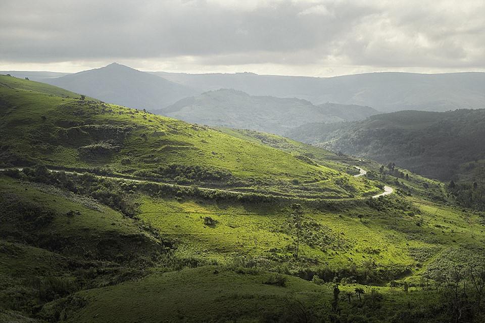 Du ngoạn dọc theo những quãng đường đẹp nhất thế giới-1