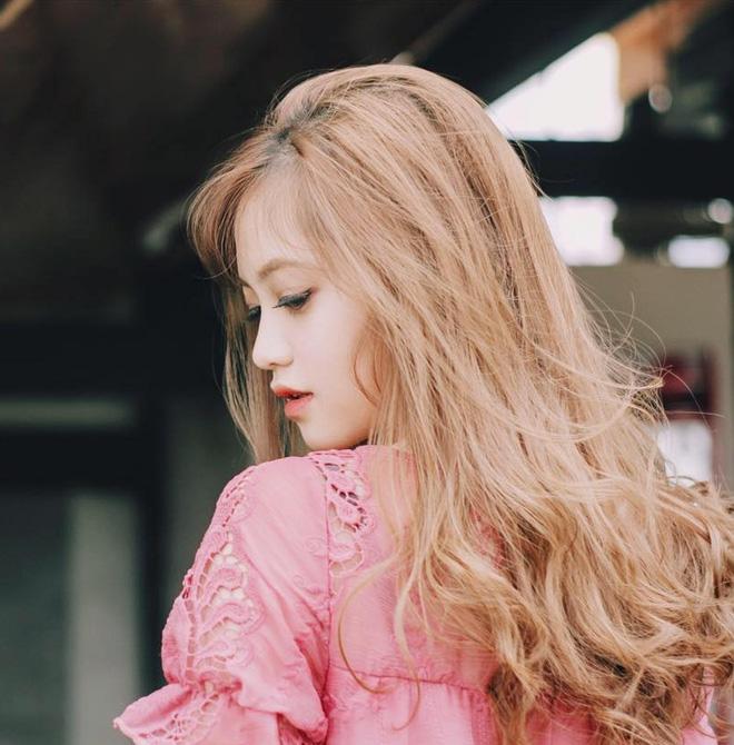 Chưa nhập học, tân sinh viên Học viện Hàng không đã nổi tiếng nhờ ngoại hình xinh đẹp-4