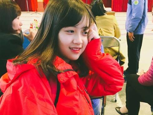 Chưa nhập học, tân sinh viên Học viện Hàng không đã nổi tiếng nhờ ngoại hình xinh đẹp