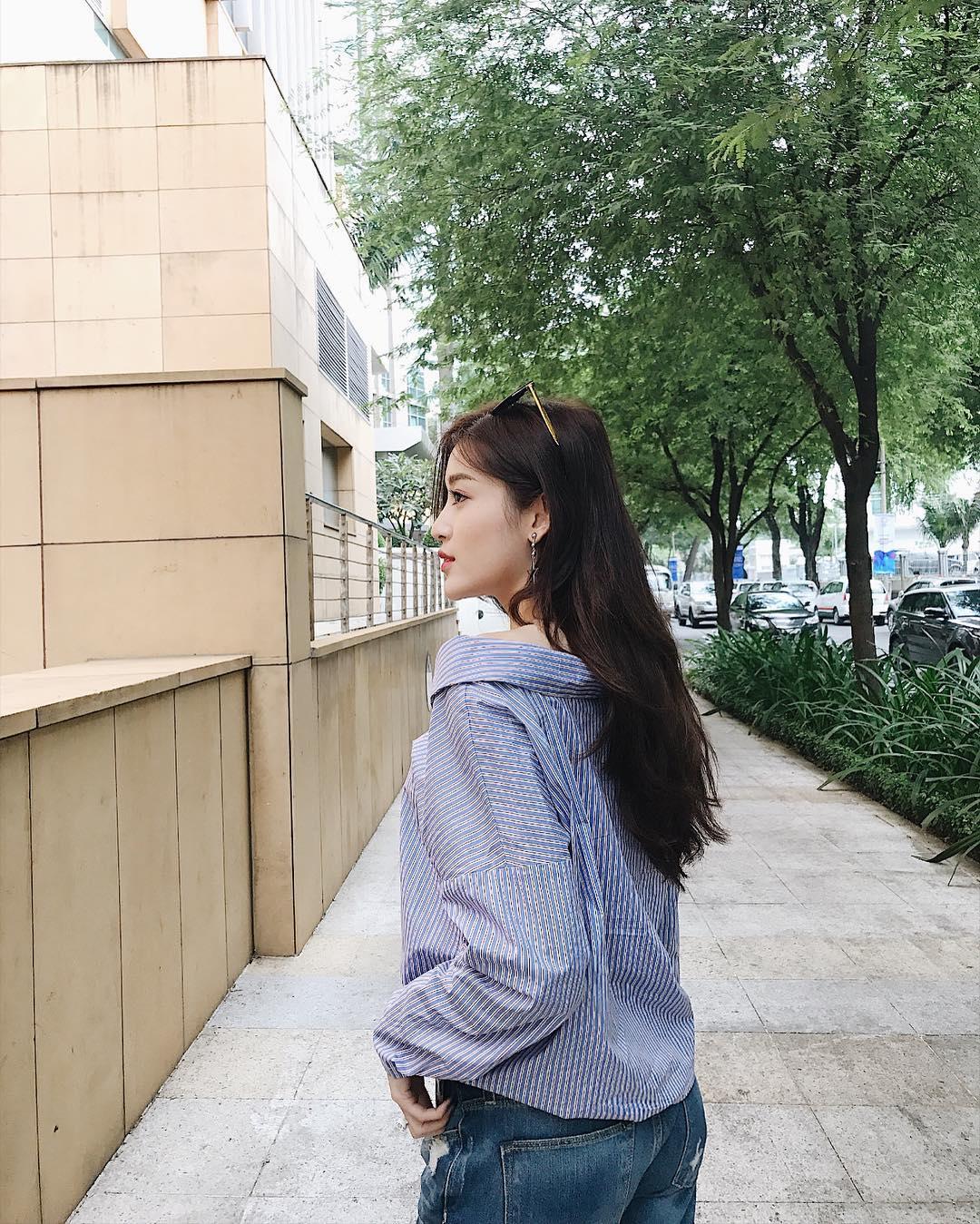 Tin sao Việt 21/8: Ngọc Trinh gây tranh cãi với vòng một xẹp lép-7