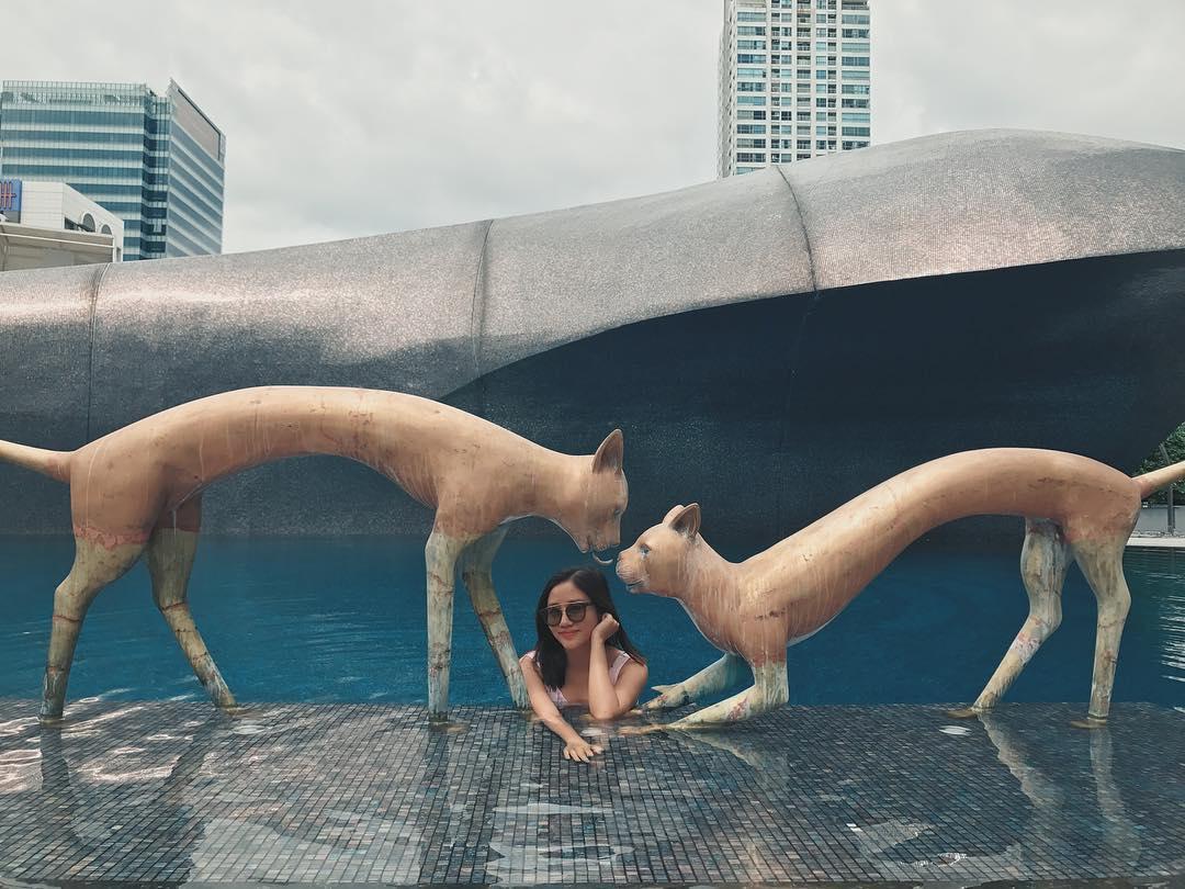 Tin sao Việt 21/8: Ngọc Trinh gây tranh cãi với vòng một xẹp lép-12