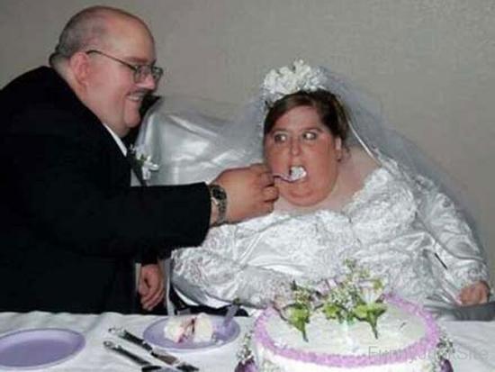 Truyện cười: Con rể giám đốc và lời nguyền 'không kịp rút'