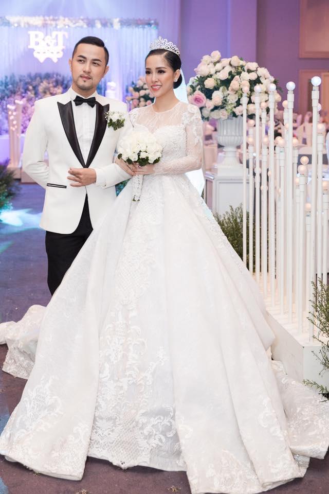 Hot girl - hot boy Việt 22/8: BB Trần hướng dẫn make up giống búp bê ma Annabelle-3