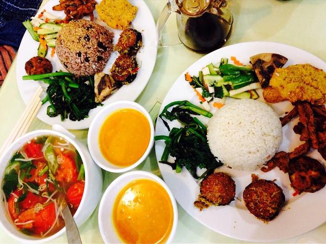 8 địa chỉ buffet chay cực bình dân nên thử ngay cho ngày đầu tháng Vu Lan-15