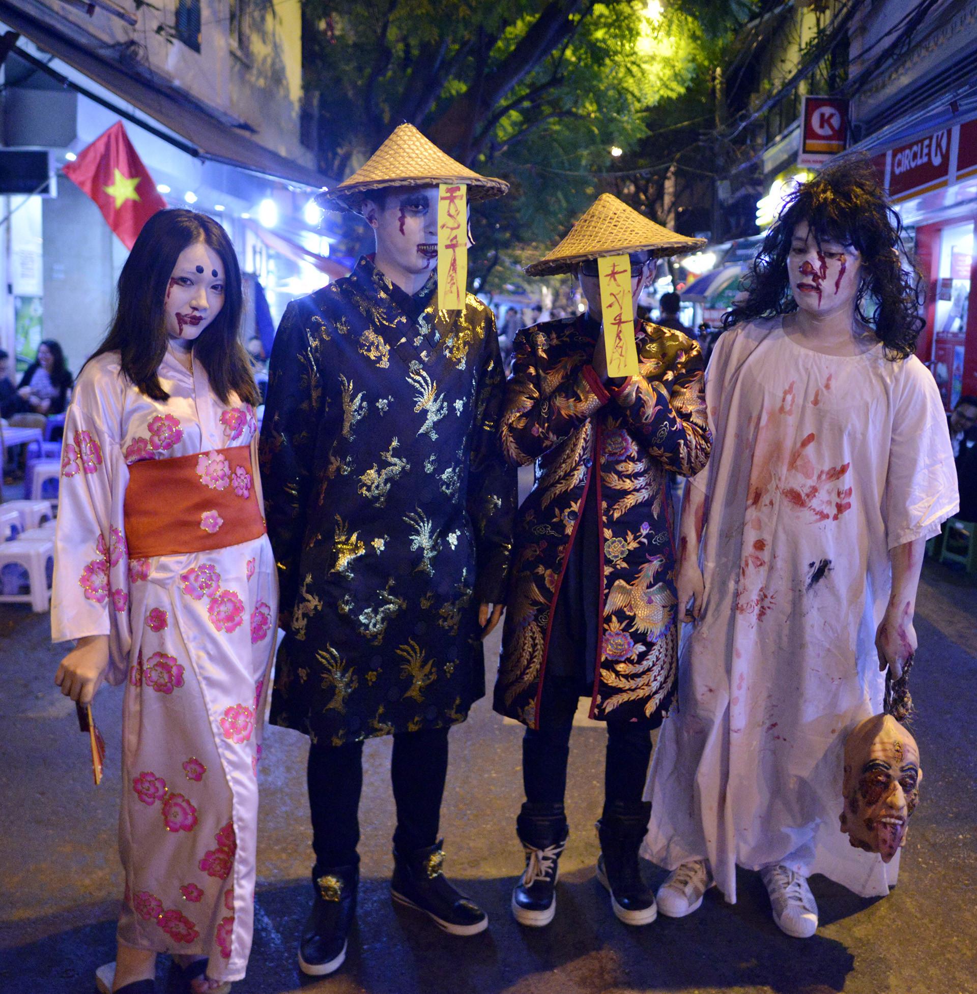 Để tránh xui xẻo tháng cô hồn, các cụ khuyến cáo không được mặc kiểu quần áo này-10