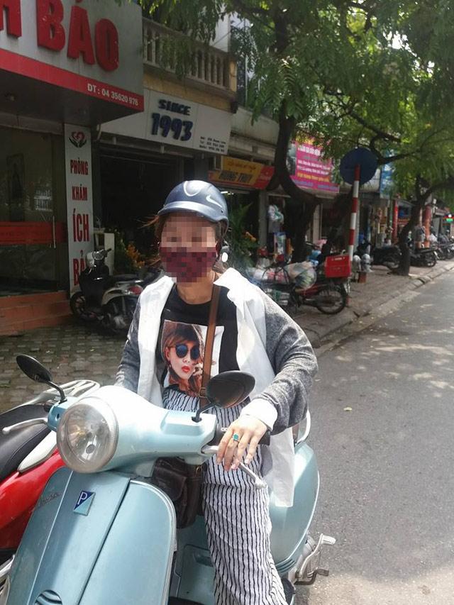 Cô gái đi LX giở trò xin tiền các soái ca đổ xăng và màn vạch trần cao tay của 1 trai đẹp-1