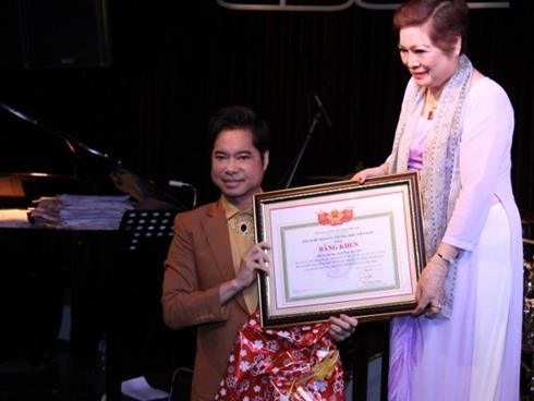 Ngọc Sơn: 'Ai không phục thì xin mời đến gặp tôi'