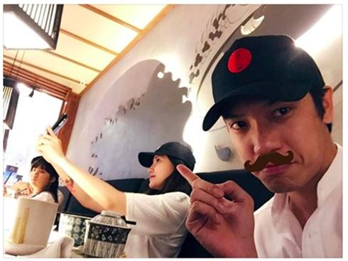 Sau sóng gió bị tố ngoại tình, Lý Phương Châu và Hiền Sến đăng ảnh hạnh phúc bên nhau