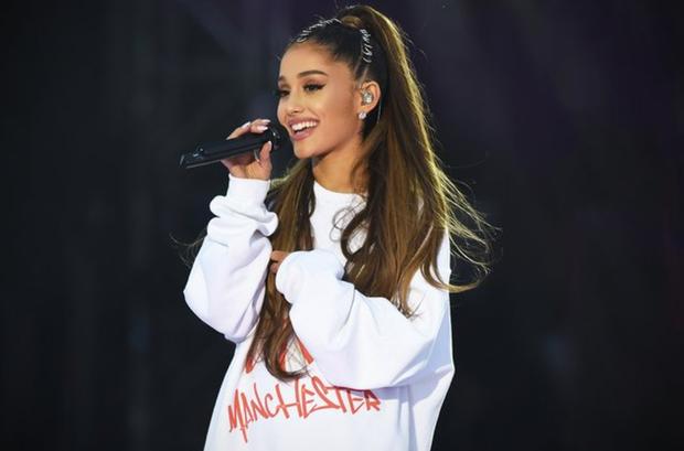 Đây chính xác là 3 thứ luôn có trong tủ đồ của Ariana Grande-3