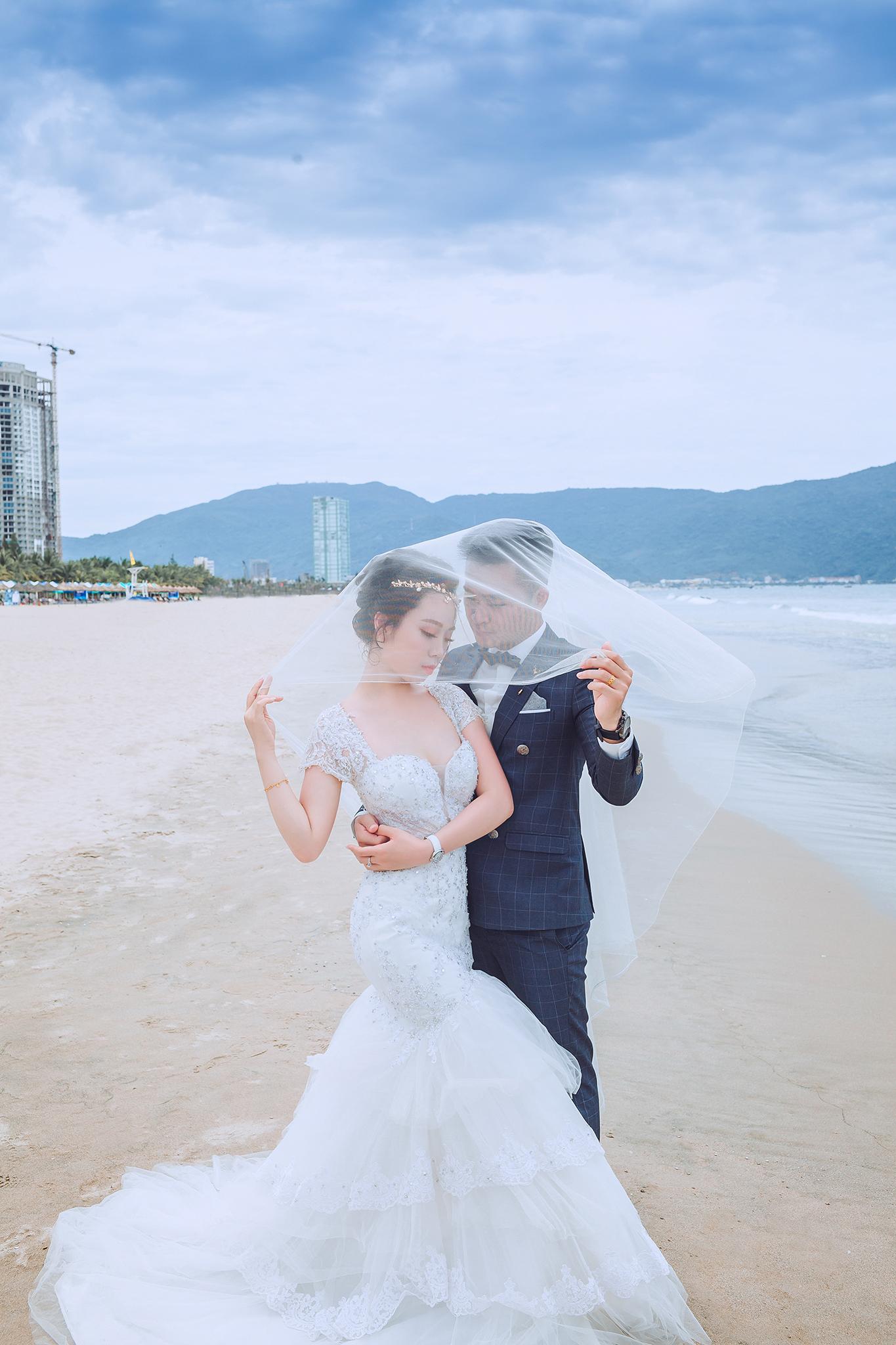 Cô gái đi sai luật bị bắt, cưa luôn anh công an và nên duyên vợ chồng-6