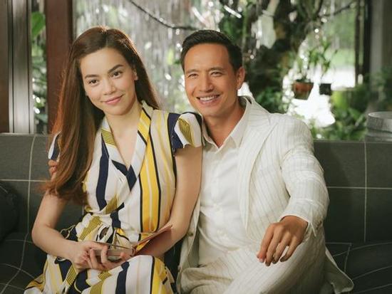 Hỗ trợ Kim Lý diễn như một ngôi sao, bố Hà Hồ để lộ tình thân với 'chàng rể'