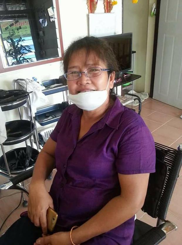 Thấy người đàn ông khốn khổ đi vào tiệm, cô thợ cắt tóc liền trổ tài và kết quả thật đáng kinh ngạc-4