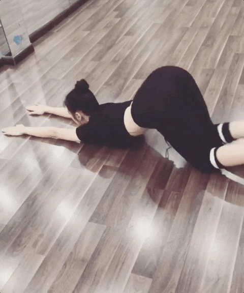 Angela Phương Trinh công khai clip luyện cơ mông bá đạo, dập tan tin đồn photoshop lỗi-4