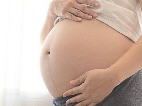 Chuyện thật như đùa: 11 năm kết hôn, vợ sinh 2 con nhưng vẫn còn là...trinh nữ