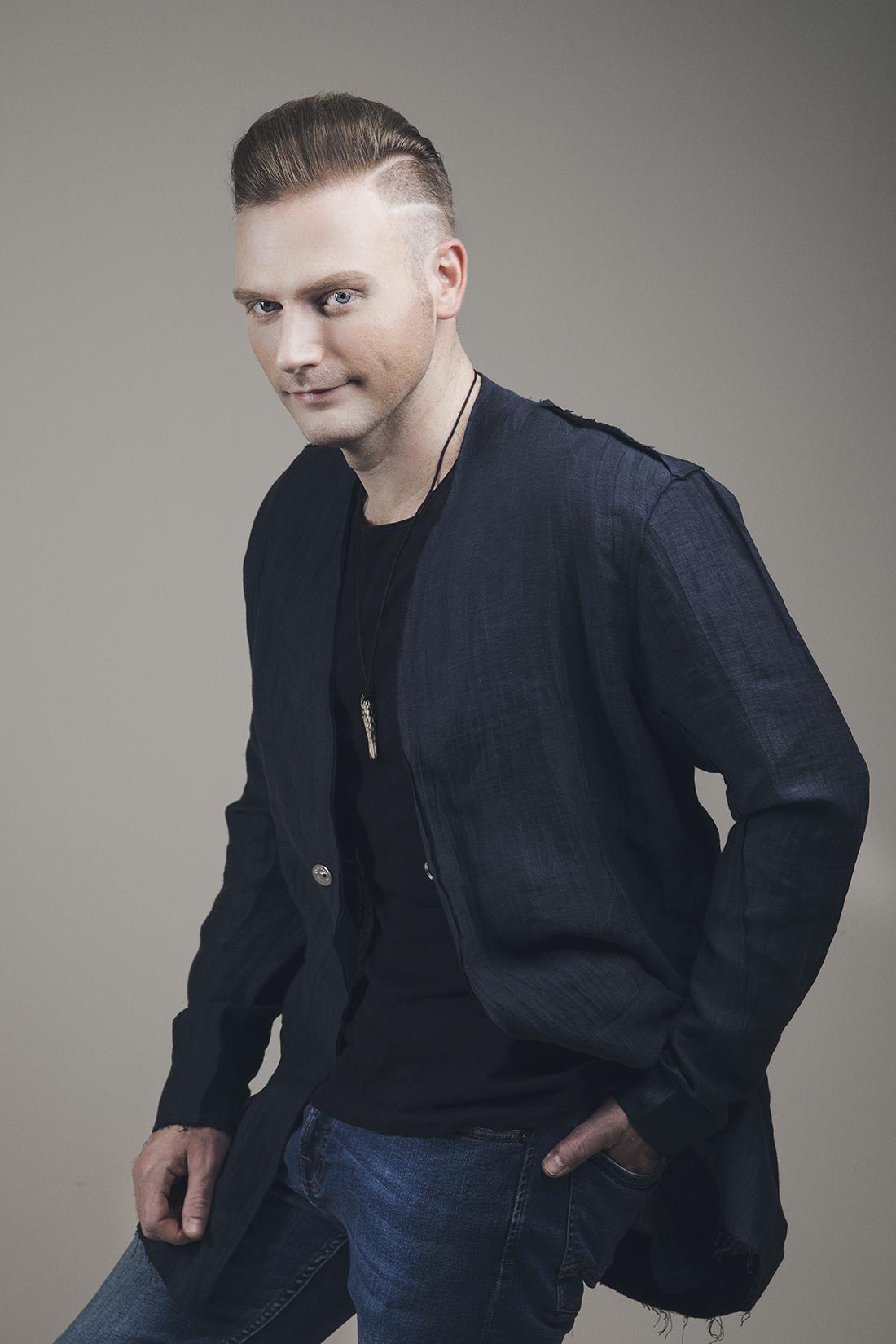 Sau Đâu chỉ riêng em, Kyo York viết lời tiếng Anh cho hit đình đám của Ưng Hoàng Phúc-2