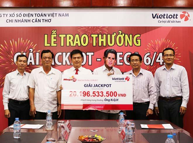 Chàng thợ máy thần tốc nhận jackpot 20 tỉ trong 3 nốt nhạc-1