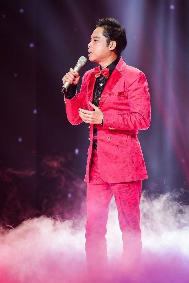 Những bộ cánh thuộc hàng thảm họa của ông hoàng nhạc sến Ngọc Sơn-8