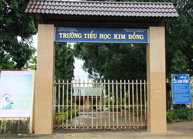 Vụ Hiệu phó bị tố dùng clip sex tống tình cô giáo: Cả 2 không quan tâm nhau quá mức ở trường-1