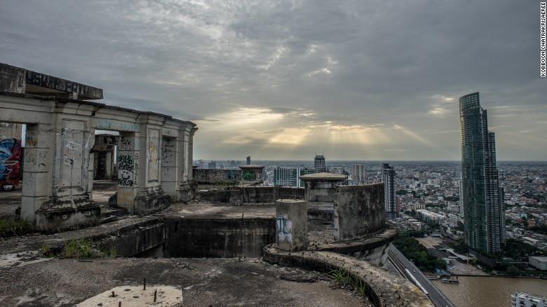 Tòa nhà ma giữa Thủ đô Bangkok-2