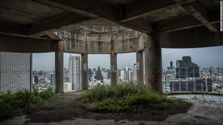 Tòa nhà ma giữa Thủ đô Bangkok-6