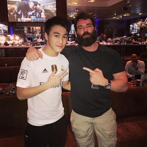 Sau Vương Tư Thông, Trung Quốc có thêm thế hệ thiếu gia mới nổi đúng chuẩn đẹp trai, con nhà giàu, học giỏi-8