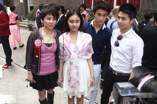 Sau Vương Tư Thông, Trung Quốc có thêm thế hệ thiếu gia mới nổi đúng chuẩn đẹp trai, con nhà giàu, học giỏi-10