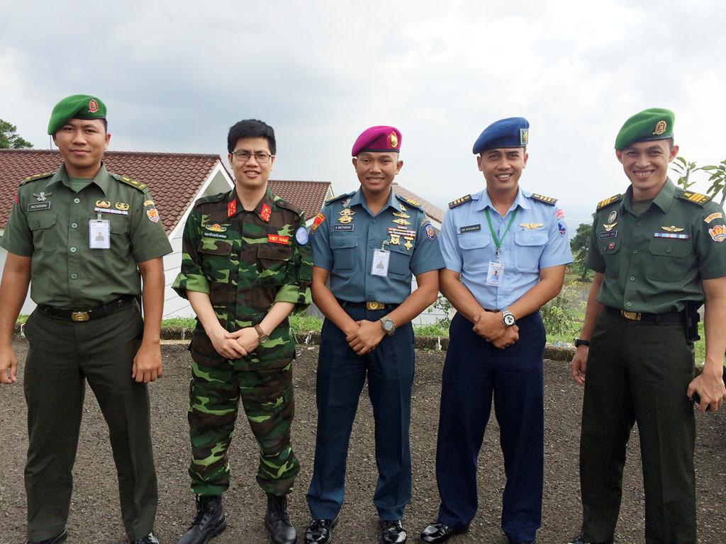 Từ thí sinh Olympia đến sĩ quan gìn giữ hòa bình Liên Hợp Quốc-4