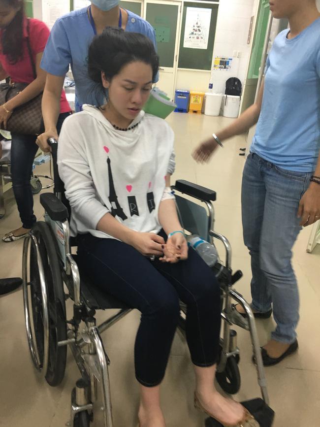 Nhật Kim Anh trở về nhà sau khi bị tai biến nằm liệt giường cấp cứu tại Mỹ-7