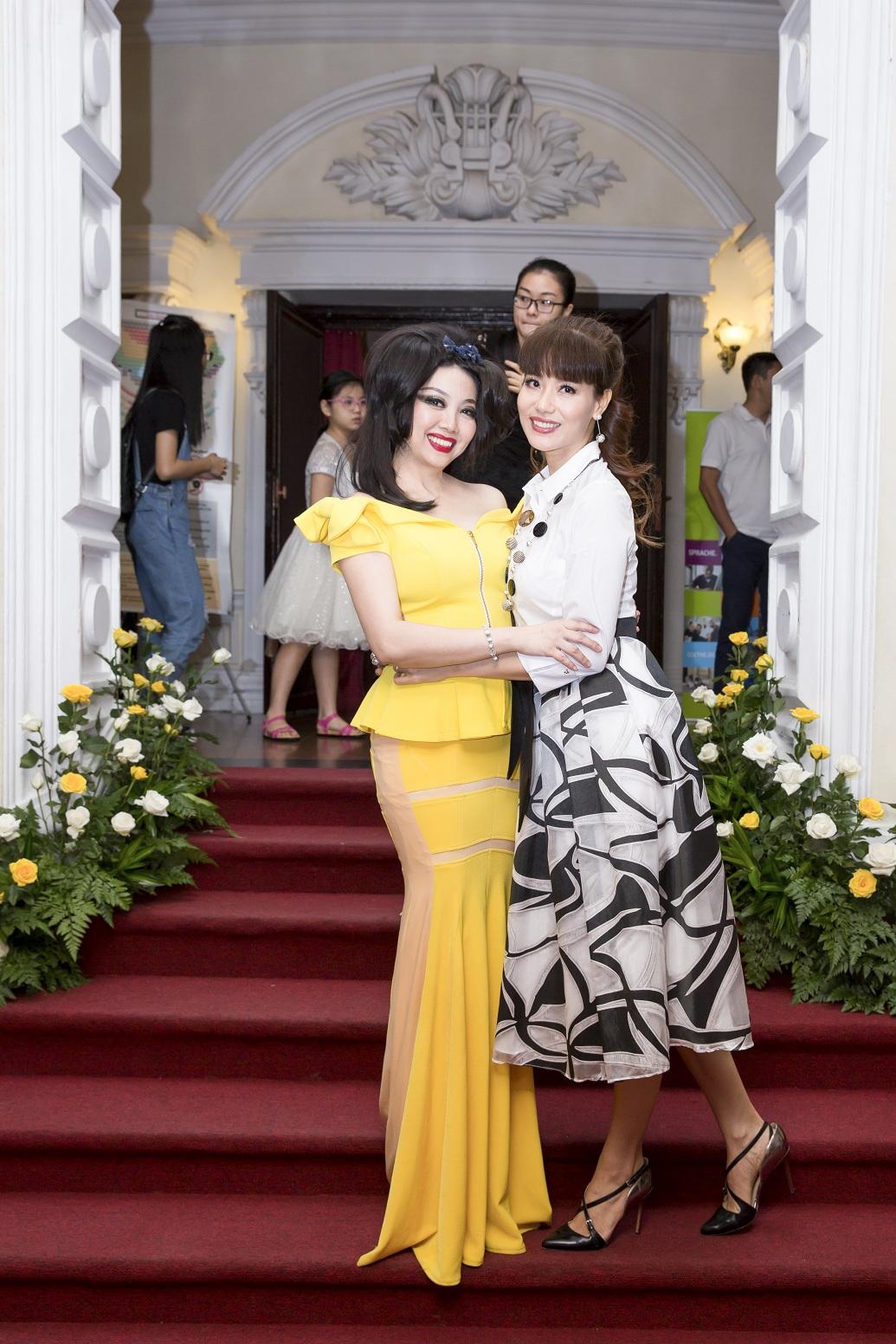 NTK Quỳnh Paris – chủ nhân loạt thiết kế tuyệt đẹp trong vở diễn Con dơi-5