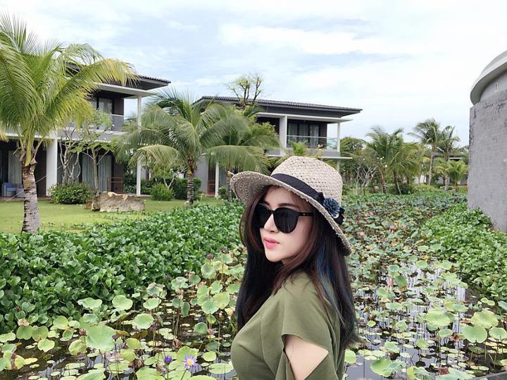 Bức ảnh HOT nhất trong ngày: Bà Tưng xuất hiện với chiếc cằm như muốn rụng-9