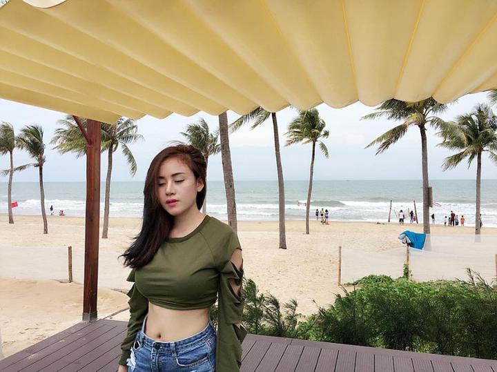 Bức ảnh HOT nhất trong ngày: Bà Tưng xuất hiện với chiếc cằm như muốn rụng-10