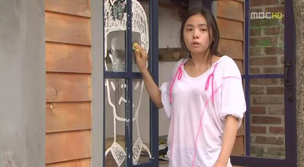 Mỹ nhân Hàn để mặt mộc trên phim: Người sống sót, kẻ phờ phạc?-8