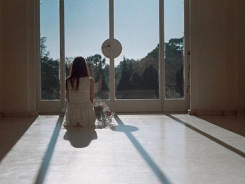 Nghĩa cử đẹp của người đàn ông đứng dưới mưa 40 phút bên nam thanh niên say xỉn ở Sài Gòn-5