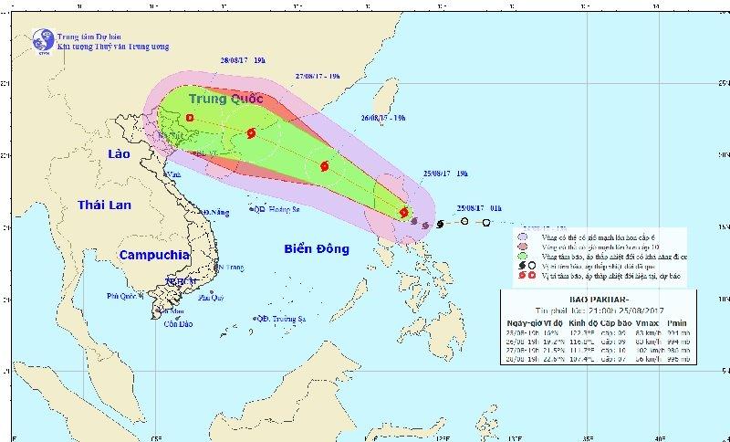 Bão giật cấp 11 tiến vào biển Đông, 2 miền Nam Bắc mưa to-1